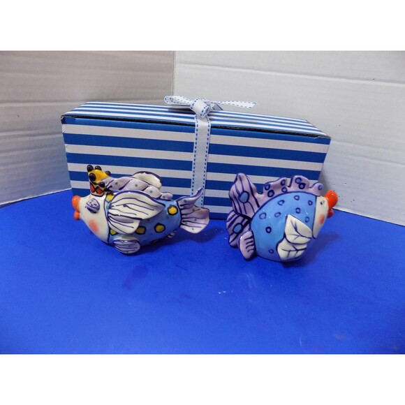 NEW Diane Blue Sky Clay Works Fancy Fish Salt & Pepper Shakers Anthropomorphic - Picture 6 of 8